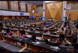 Mahathir mohamad umumkan 'pejuang' sebagai nama partai barunya. Politik Malaysia Kini 2 0 Adil Bebas Kontroversi Page 2