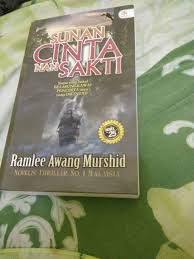 Mama malah tak segan untuk mengakuinya. Novel Sunan Cinta Nan Sakti Ramlee Awang Murshid