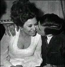 عبد الحليم وسعاد حسني Egyptian Actress Egyptian Movies Old People Love