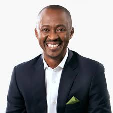 Two people went to the same circus. One saw the story behind each and every  performer, and got inspired. The other saw the clown and complained until  he became one. Circuses =