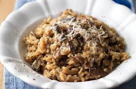 Porcini mushrooms, with their earthy, meaty flavour, make the perfect pairing with tender chicken in this easy and filling midweek meal. Easy Mushroom Risotto Spanish Recipes Goodtoknow