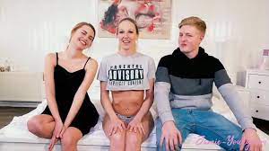 Hot FFM Threesome for the first time!!! - XNXX.COM