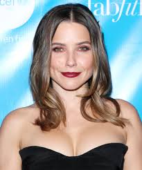 Sophia bush is an american actress, director, spokesperson, activist and a classic brunette beauty. See Sophia Bush S Pretty Celestial Hair Accessory Instyle