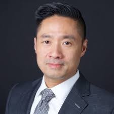 Lee Baird's Instagram, Twitter & Facebook