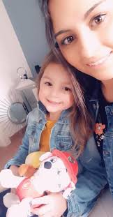 ❤Gewinnspiel❤ "Möchtest Du mein Herzblatt sein?" ❤Erzählen Sie uns Ihre  schönste Kennenlern-Story, den kitschigsten Liebesspruch den Sie je gehört  haben, markieren Sie Ihre Liebsten oder antworten auf dieses Posting mit  einem GIF.