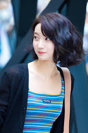 Binnie Pics On Twitter In 2021 Scarlett Johansson Bikini Kpop Girls Short Hair Styles