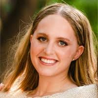 900+ profilů „Nayman“