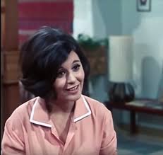 سعاد حسني Arab Celebrities Arab Actress Antique Dress