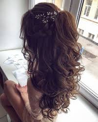 Quinceanera Hairstyles Beautiful Stylish Updowny Braids Girls Wear For Com To40 Beautiful Hairstyles Hair Styles Long Hair Styles Curly Hair Trends