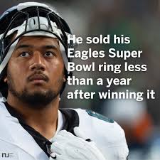 Offensive lineman Laekin Vakalahi didn't play in the regular season or the  playoffs during the Eagles championship season last year, but he got a  Super Bowl ring just the same. Last weekend,