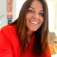 Lisa Broad Email & Phone Number