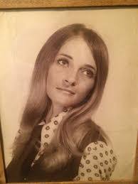 Loretta Peters's Instagram, Twitter & Facebook