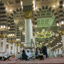 Kubah masjid nabawi memiliki daya tarik tersendiri. Dalam Sujud Air Mata Menetes Di Taman Surga Raudah Travel Dream Co Id