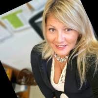 12600+ profili “Deborah”