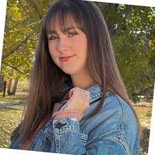 Kyra Watts's Instagram, Twitter & Facebook