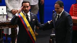 Abelardo de la Espriella assume como novo presidente da Colômbia