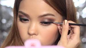 Paltrow celebrated the launch of her cosmetics line, goop glow. Top 7 Dinner Makeup Styles For The Year 2021 By Miko Teck