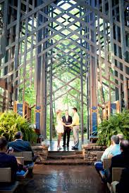 Aron 053 Thorncrown Chapel Wedding Thorncrown Chapel Eureka Springs Weddings