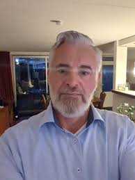 Any dads out there in their 30s like me? Would love to make more friends. I  love going to the movies, going the gym lightly, making music, and watching  wrestling.