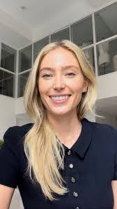 Caroline Katz's Instagram, Twitter & Facebook