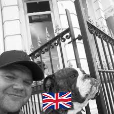 Good to see Peter Hickman taking it easy after his off in the Senior Race  today 🏍