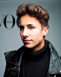 Juanpa zurita was born as juan pablo zurita. Como Ser Un Millenial Exitoso Juanpa Zurita Responde Vogue Mexico Y Latinoamerica
