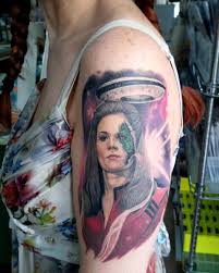 But it was worth all the pain lol. Benedetta On Twitter My New Tattoo Thanks To Mrs Jane Badler For Masterfully Playing This Charismatic Character Janebadler Visitors Diana Tattoo Janebadlerworld Vthevisitors V Thevisitors Classictv Scifi Serietv Tvseries