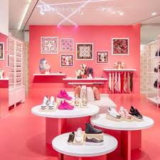With an enduring international reputation for quality, creativity and uniqueness, bloomingdale's is at the. Louis Vuitton New York Bloomingdale S Men S 18 Photos 10 Reviews Men S Clothing 1000 3rd Ave New York Ny Phone Number Yelp