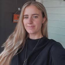 Mary Elizabeth (@me_engskov)