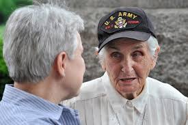 Elinor Dillon's Instagram, Twitter & Facebook