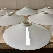 There's a certain character that vintage lighting can add to a room; French Vintage Retro Retrofrench Twitter