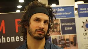 Zach (ZMF) @Canjam SoCal and all his glory. : r/headphones