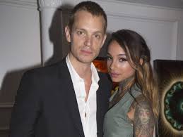 We did not find results for: Kinnaman Och Cleo Visar Upp Sig Offentligt Noje Expressen