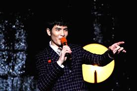 At the age of 17, while still in high school, he began working as a restaurant singer. China Taipei Jam Hsiao Concert