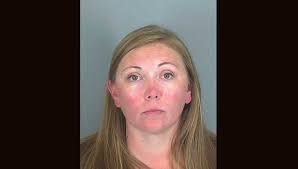 Theresa Lea's Instagram, Twitter & Facebook