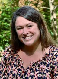 Violet Curran's Instagram, Twitter & Facebook