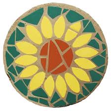 No matter how you use these sunflower stepping stones, you'll love the color, texture, and interest they add to any outdoor space. Sunflower Stepping Stone Kit Tracey Cartledge