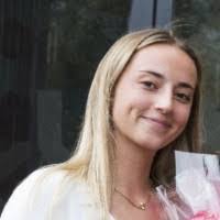 Elisa Montana's Instagram, Twitter & Facebook