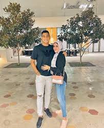 والتي من المحارم زوجة أبيك زوجة جدك هذه من المحارم، زوجة ابنك زوجة ابن ابنك ابن ابنتك محارم، زوجات الآباء والأجداد محرم، زوجة أبنائك وأبناء أبنائك محرم، أما زوجة أخيك لا، زوجة عمك لا، زوجة خالك. Ø§Ø®Ø¨Ø§Ø± Ø§Ù„Ø²Ù…Ø§Ù„Ùƒ Ù…Ø¨Ø§Ø±Ø§Ø© Ø§Ù„Ø²Ù…Ø§Ù„Ùƒ ÙˆØ§Ù„Ø±Ø¬Ø§Ø¡ Ø§Ù„ÙˆØ§ÙŠØª Ù†Ø§ÙŠØªØ³ ØªØ³ØªÙ‚Ø¨Ù„