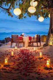 Sus playas, la mayoría calas pequeñas y rocosas, se distinguen del resto de las playas del maresme. Home Cena En La Playa Picnics Romanticos Decoracion De La Boda