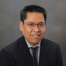 Dan Greeley's Instagram, Twitter & Facebook