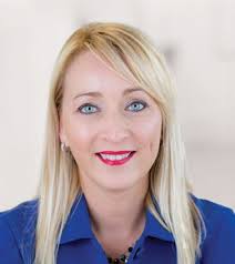 L'ADAPTATION AVEC UN GRAND