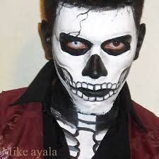 Maquillaje calavera día de muertos hombre Mike Ayala