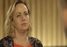 regina-karine-teles-fica-irritada-com-atitudes-de-max-roberto-bontempo-em-malhacao-toda-forma-de-amar-globo 