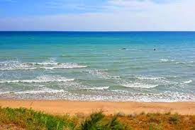 Per una vacanza attiva, vivi l'avventura di praticare sport acquatici, dal surf al windsurf, dal diving al sup. Vacanza Al Mare In Molise Dove Andare Spiagge Piu Belle In Costa Verde