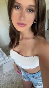 Kristin Willoughby's Instagram, Twitter & Facebook