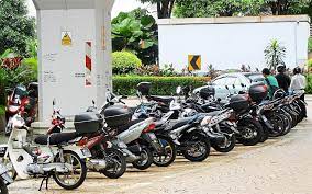 Opened on 16 april 2001, kl sentral replaced the old kuala lumpur railway station as the city's main intercity railway station. Dbkl Says Parking Lay By At Kl Sentral No Longer Suitable Because Of Heavy Traffic Situation The Star