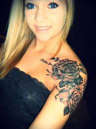 Pin By Sara Quiggle On Tattoos Girl Shoulder Tattoos Shoulder Tattoos For Women Girl Tattoos