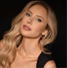 Do you guys follow Tiffany Toth ?