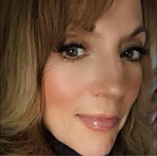 Sydney Sterlace and Shyezee singing "Fields of Gold" with Sting